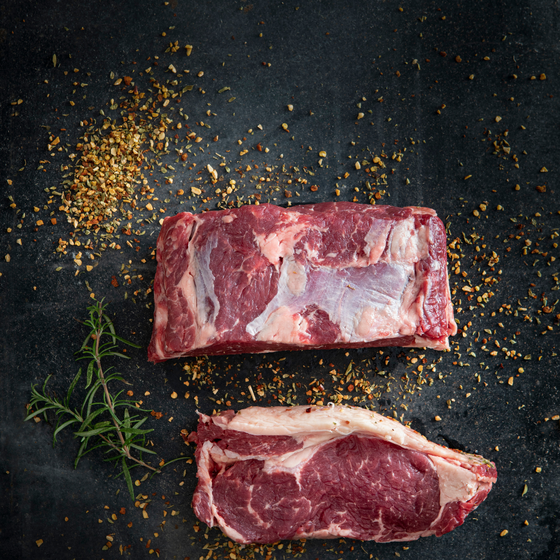 Striploin ~ 1.4 kg.
